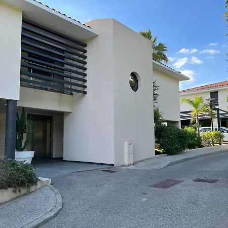 Moderne Face A La Apartment Sanary-sur-Mer